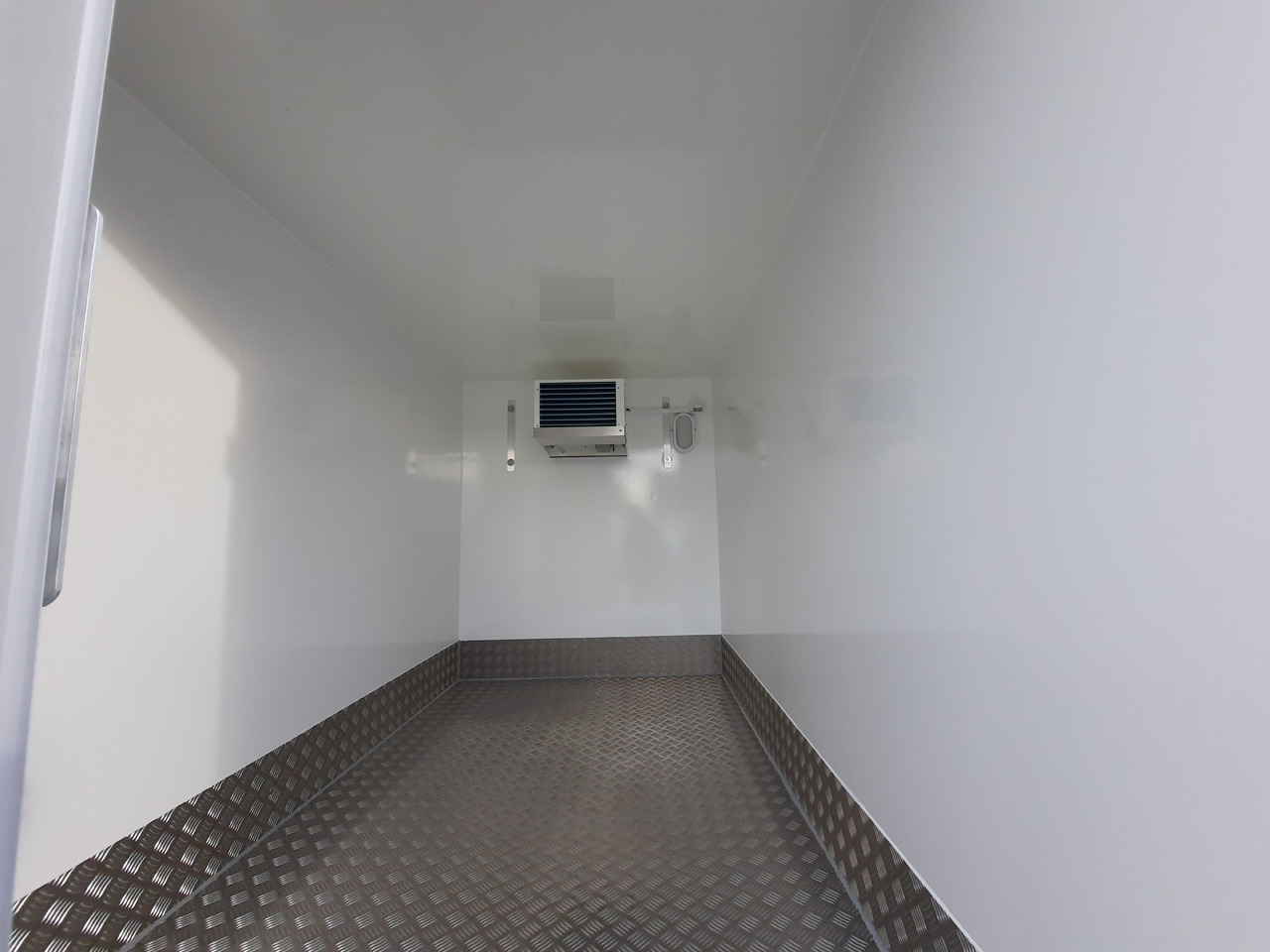 Variant Kühlanhänger 1315 K2 249x138x160cm GOVI Aggregat Lebensmittel (S) 1350kg Variant Kühlanhänger 1315 K2 249x138x160cm GOVI Aggregat Lebensmittel (S) 1350kg: slika 10