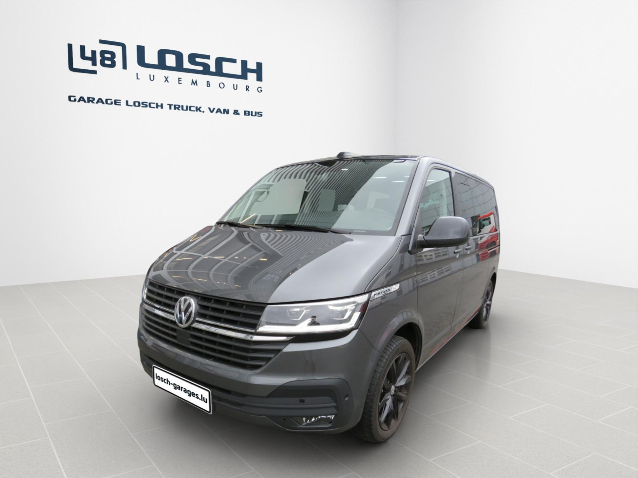 VOLKSWAGEN T6.1 Multivan Comfortline Edition Court Bluetooth - Automobil: slika 1 VOLKSWAGEN T6.1 Multivan Comfortline Edition Court Bluetooth - Automobil: slika 1