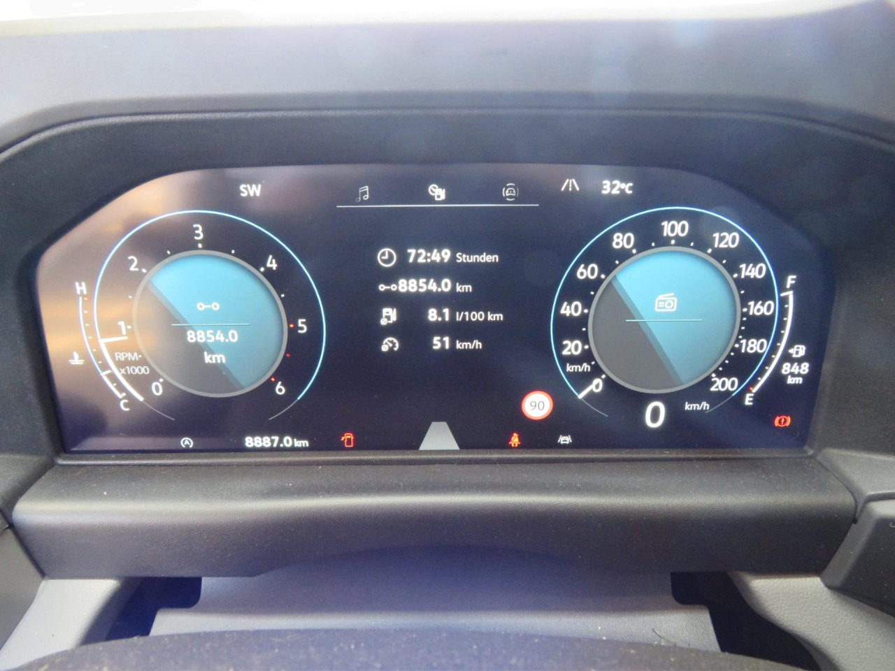 VOLKSWAGEN T7 Transporter 2.0 TDI 81 kW Kasten Klima ZV - Mali kombi: slika 3 VOLKSWAGEN T7 Transporter 2.0 TDI 81 kW Kasten Klima ZV - Mali kombi: slika 3