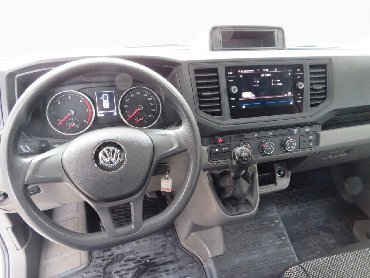 Volkswagen Crafter 35 L3H3 Kasten - Furgon: slika 2 Volkswagen Crafter 35 L3H3 Kasten - Furgon: slika 2