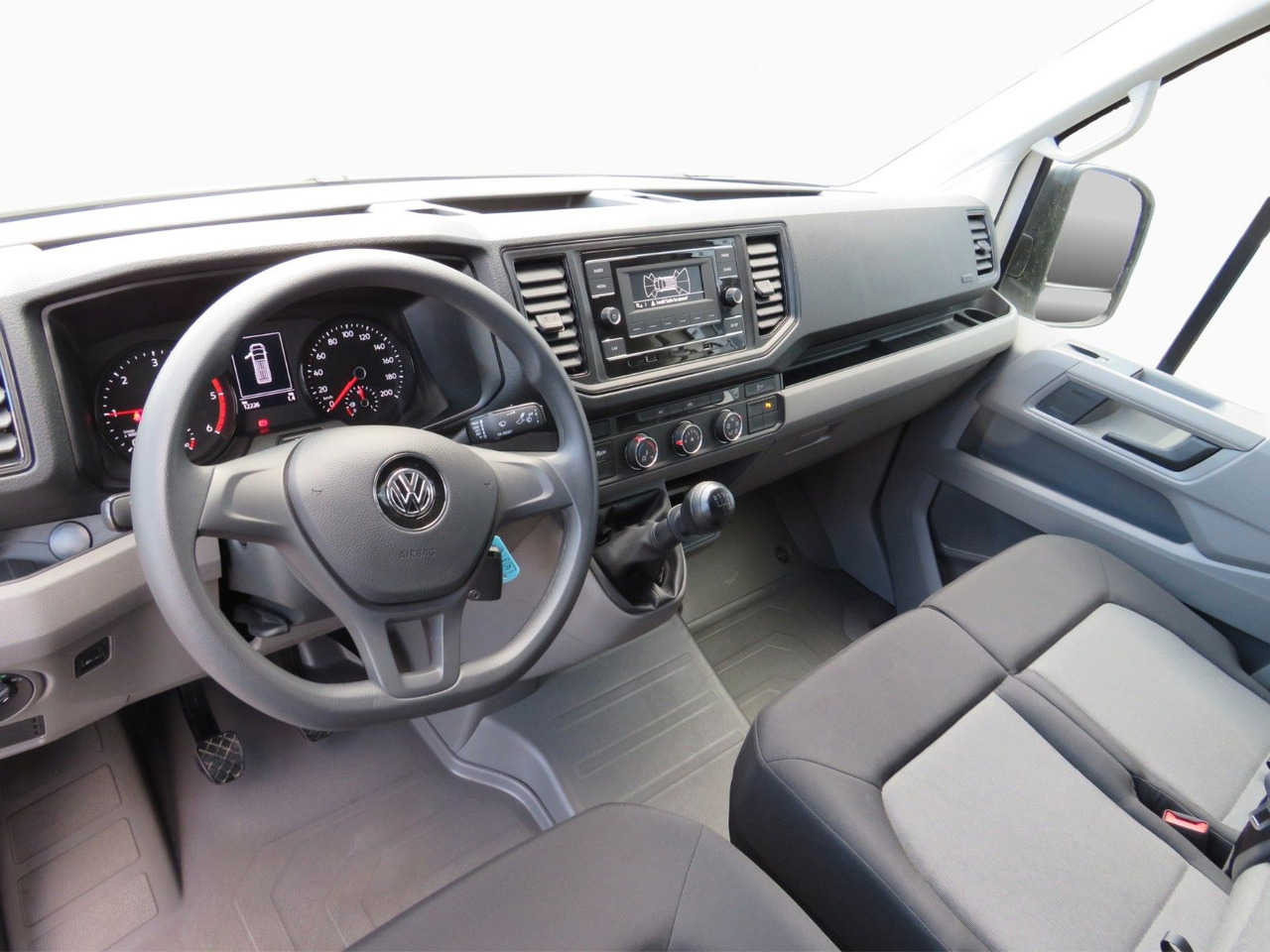 Volkswagen Crafter 35 L3H3 Kasten - Furgon: slika 2 Volkswagen Crafter 35 L3H3 Kasten - Furgon: slika 2