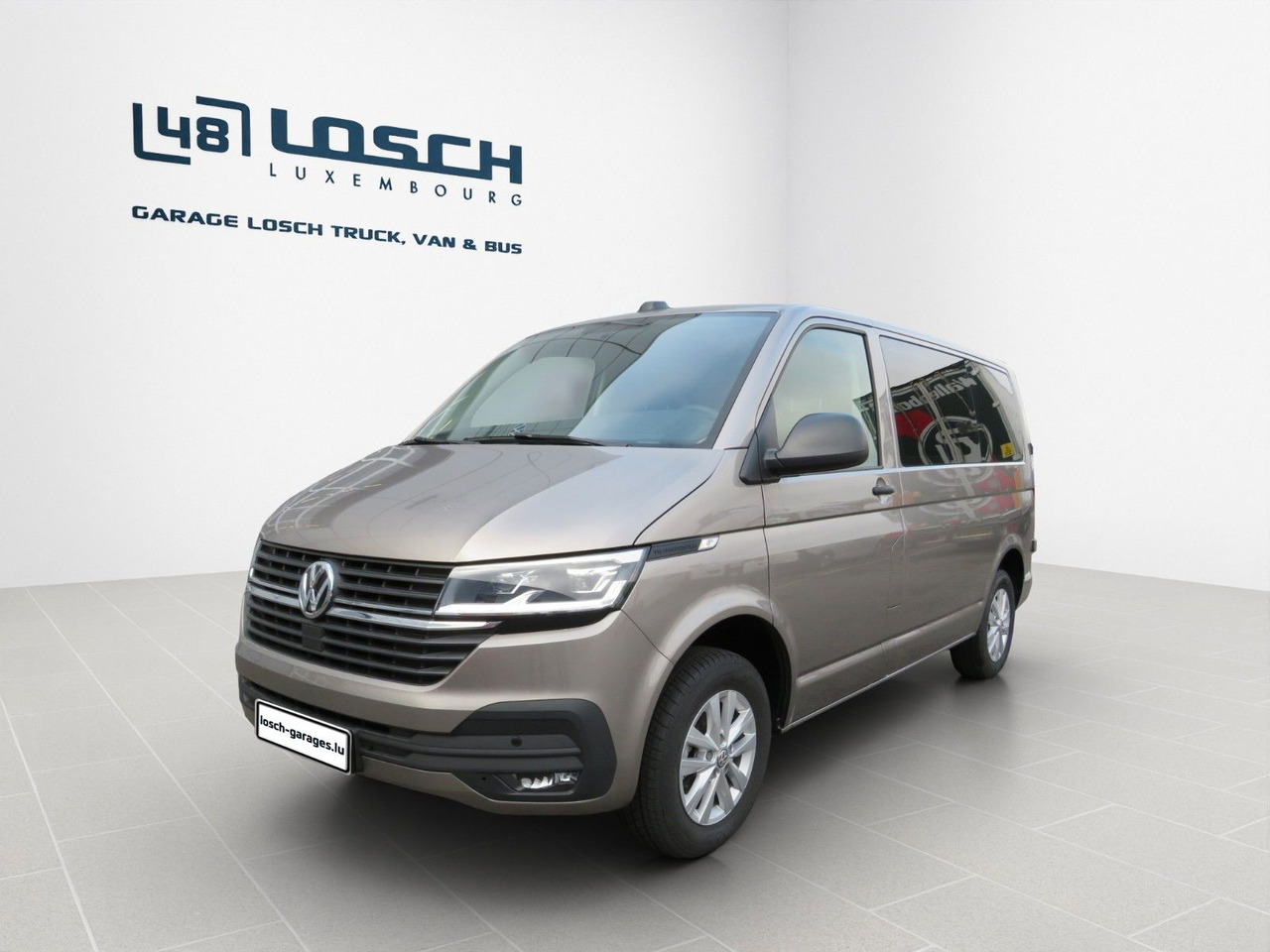 Volkswagen T6.1 Transporter Trendline 2.0 TDI Kasten - Mali kombi: slika 1 Volkswagen T6.1 Transporter Trendline 2.0 TDI Kasten - Mali kombi: slika 1