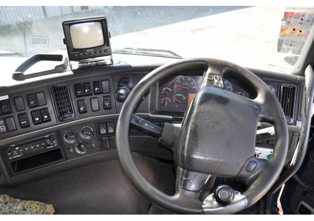 Volvo FM9 4X2 300 - Kamion za smeće: slika 5 Volvo FM9 4X2 300 - Kamion za smeće: slika 5