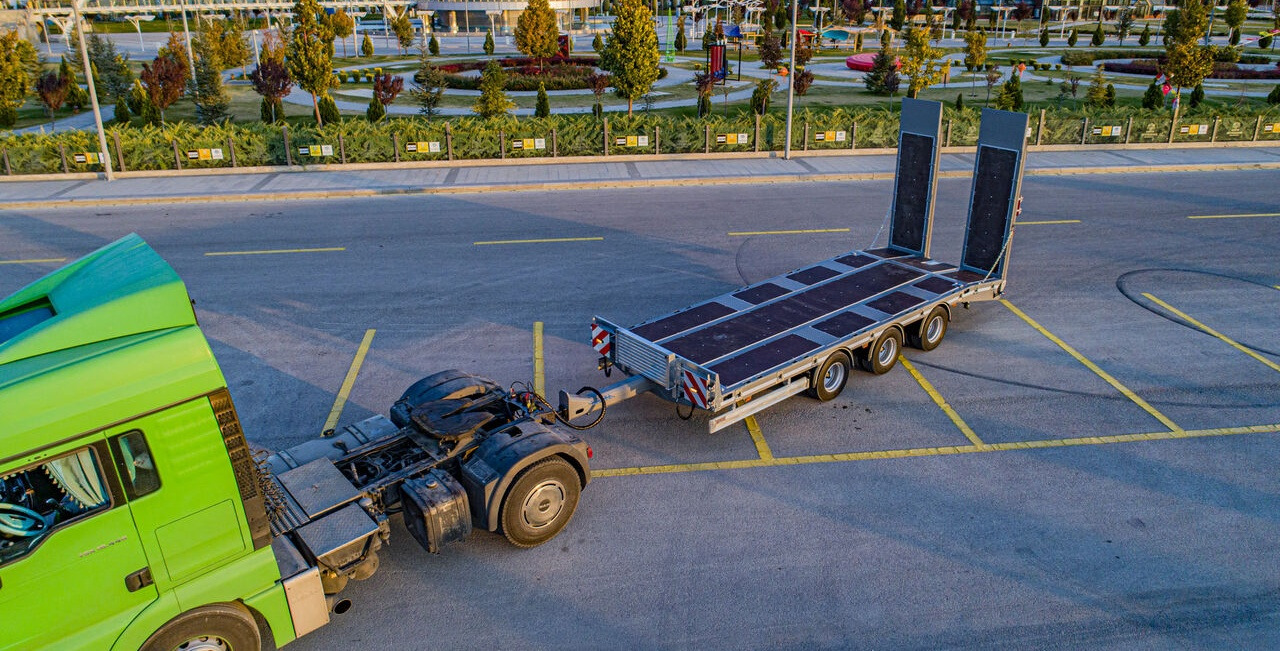 STU Boat Drawbar Trailer / Bateau ATTACHE Remorque - Niska prikolica za prevoz: slika 1 STU Boat Drawbar Trailer / Bateau ATTACHE Remorque - Niska prikolica za prevoz: slika 1