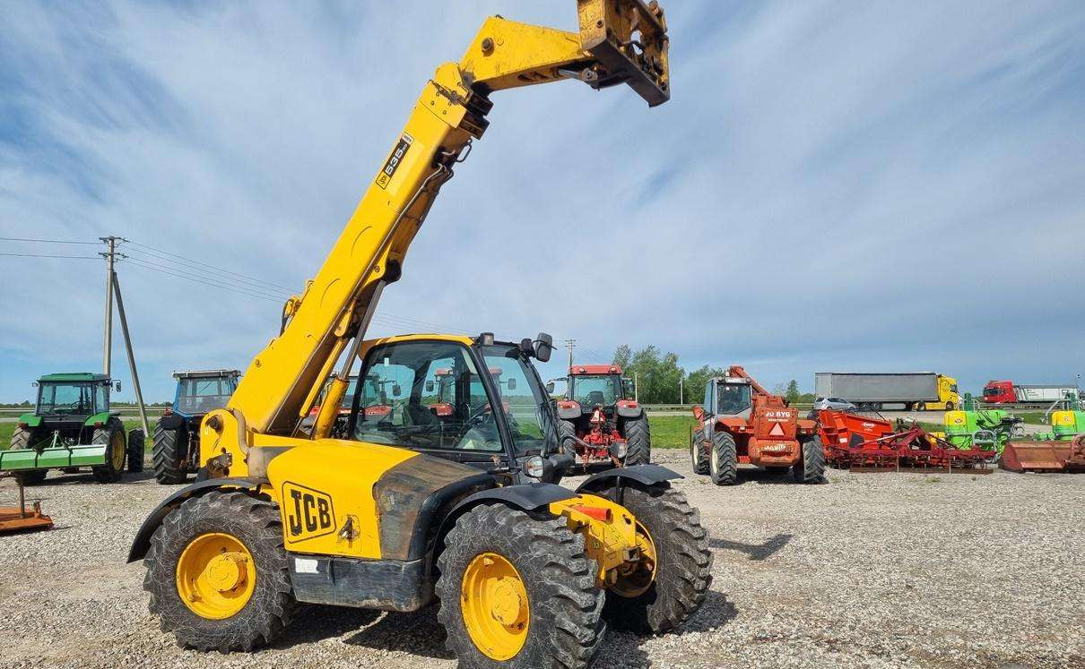 JCB 535-95 - Teleskopski upravljač: slika 4 JCB 535-95 - Teleskopski upravljač: slika 4