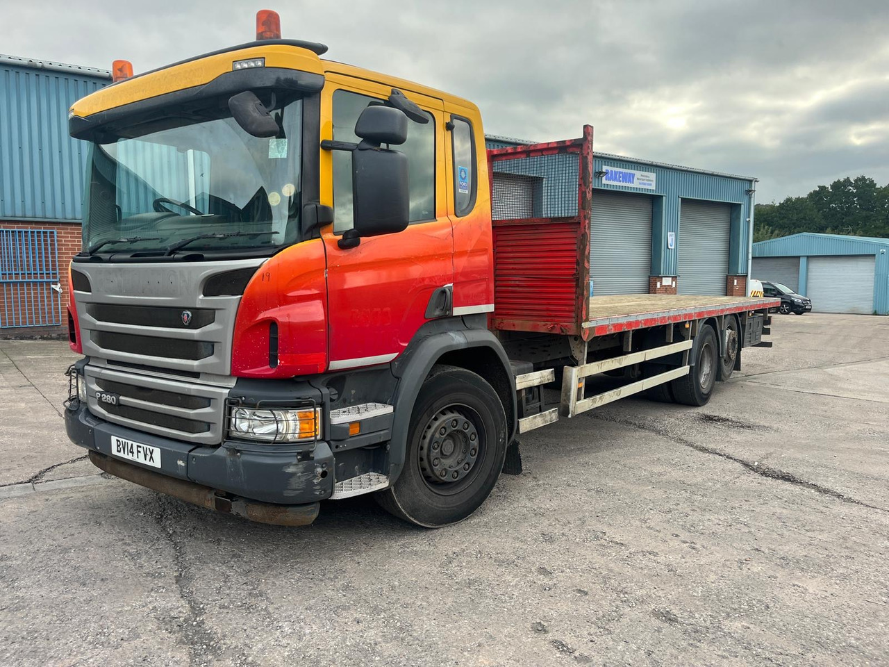 Scania P280 - Kamion sa tovarnim sandukom: slika 2 Scania P280 - Kamion sa tovarnim sandukom: slika 2