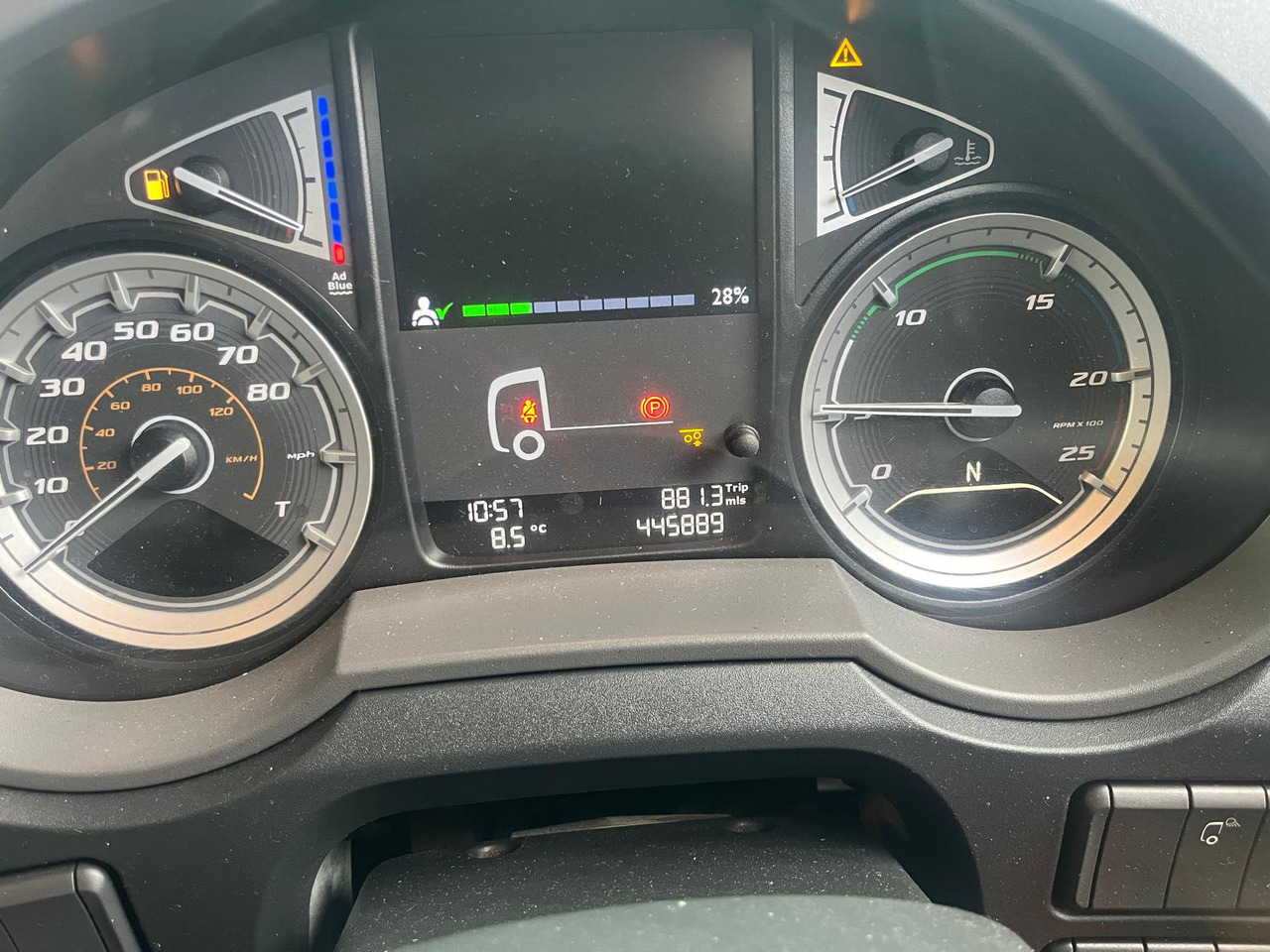 DAF CF 460 - Tegljač: slika 3 DAF CF 460 - Tegljač: slika 3