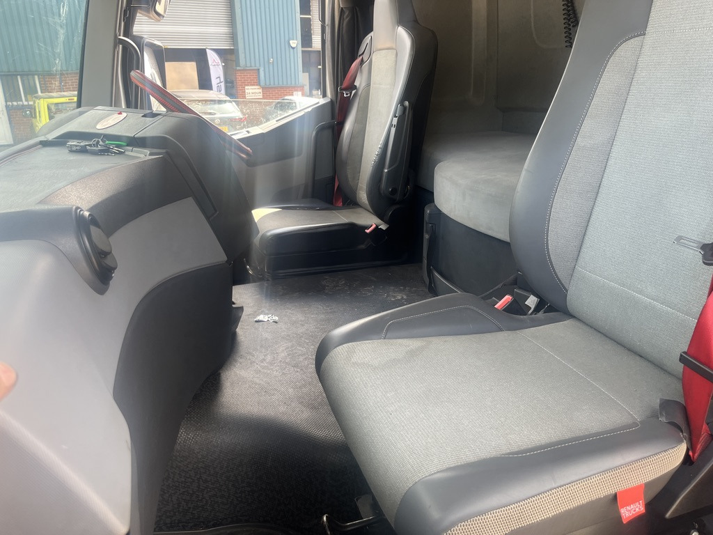 Tegljač Renault T Range 460 6x2 Tractor Unit: slika 8 Tegljač Renault T Range 460 6x2 Tractor Unit: slika 8