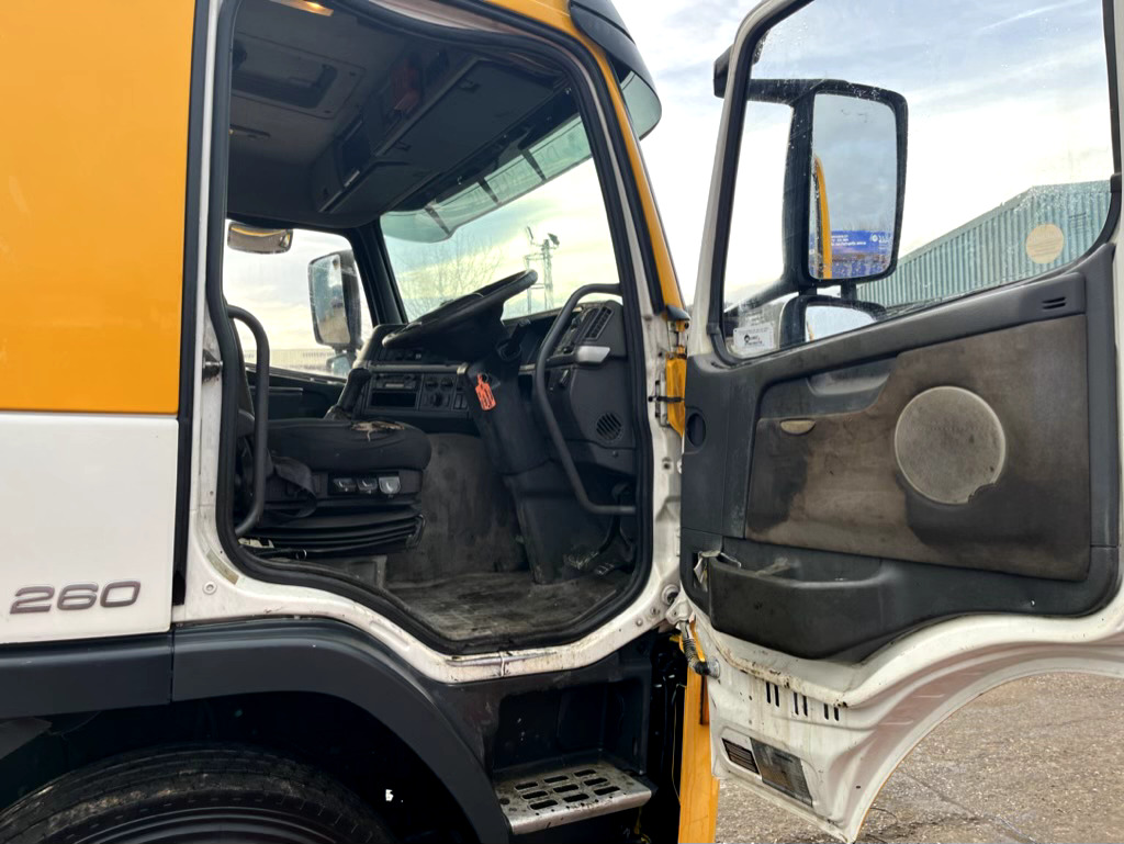VOLVO FM9 260 6X2 VOLVO FM9 260 6X2: slika 10