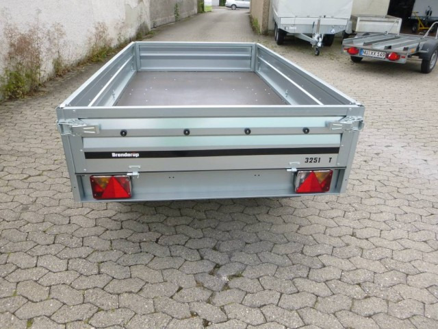 Brenderup 3251STB1300, 1000 kg, Stahl Hochlader, 2500 x 1420 x 350 mm - Prikolica za automobil: slika 2 Brenderup 3251STB1300, 1000 kg, Stahl Hochlader, 2500 x 1420 x 350 mm - Prikolica za automobil: slika 2