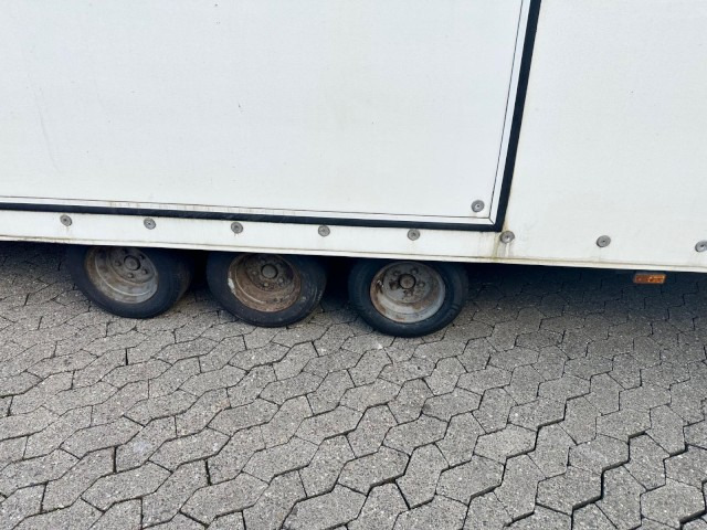 Brian James Race Shuttle 5500 x 2200 mm, 3,5 to. 3-achser - Prikolica za prevoz automobila: slika 4 Brian James Race Shuttle 5500 x 2200 mm, 3,5 to. 3-achser - Prikolica za prevoz automobila: slika 4