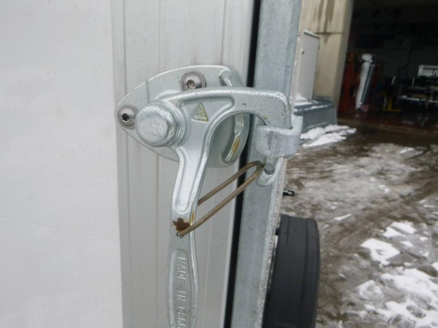 Prikolica sa zatvorenim sandukom novi Cheval Liberte Debon Cargo 2 Poly + Türe weiß 1300 kg, 100 km/h, 300x155x168cm: slika 15 Prikolica sa zatvorenim sandukom novi Cheval Liberte Debon Cargo 2 Poly + Türe weiß 1300 kg, 100 km/h, 300x155x168cm: slika 15