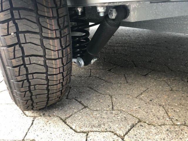 Cheval Liberte Debon Roadster 500 Alu + Türe 2600 kg, 100 km/h, 320x167x200cm - Prikolica sa zatvorenim sandukom: slika 3 Cheval Liberte Debon Roadster 500 Alu + Türe 2600 kg, 100 km/h, 320x167x200cm - Prikolica sa zatvorenim sandukom: slika 3