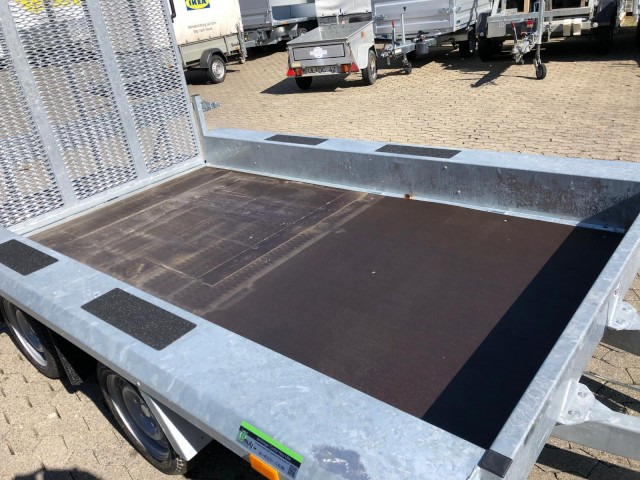 Hapert Indigo LF-2 3100 x 1640 x 200 mm, 3,0 to. Gitterrampe - Prikolica za automobil: slika 4 Hapert Indigo LF-2 3100 x 1640 x 200 mm, 3,0 to. Gitterrampe - Prikolica za automobil: slika 4