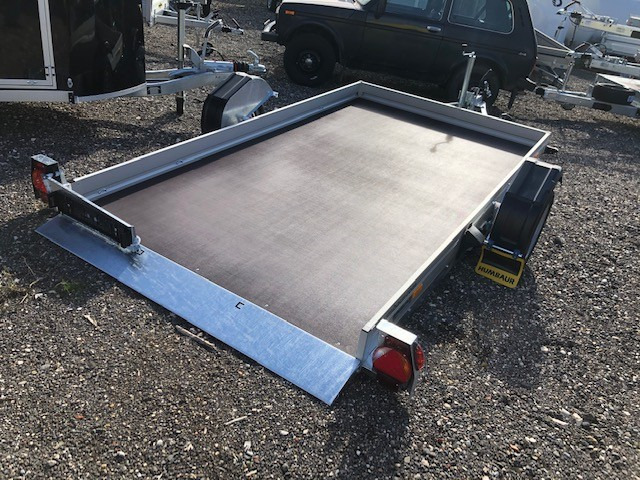 Humbaur Absenkanhänger HKT 182515 S, 2500 x 1565 x 150 mm, 1,8 to. - Prikolica za automobil: slika 1 Humbaur Absenkanhänger HKT 182515 S, 2500 x 1565 x 150 mm, 1,8 to. - Prikolica za automobil: slika 1