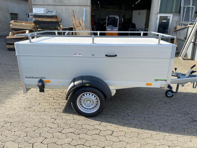 Humbaur HA 132513-5 mit Holz-Alu Deckel mit Reling 1300 kg, 2510 x 1310 x 500mm, 100 km/h - Prikolica za automobil: slika 4 Humbaur HA 132513-5 mit Holz-Alu Deckel mit Reling 1300 kg, 2510 x 1310 x 500mm, 100 km/h - Prikolica za automobil: slika 4