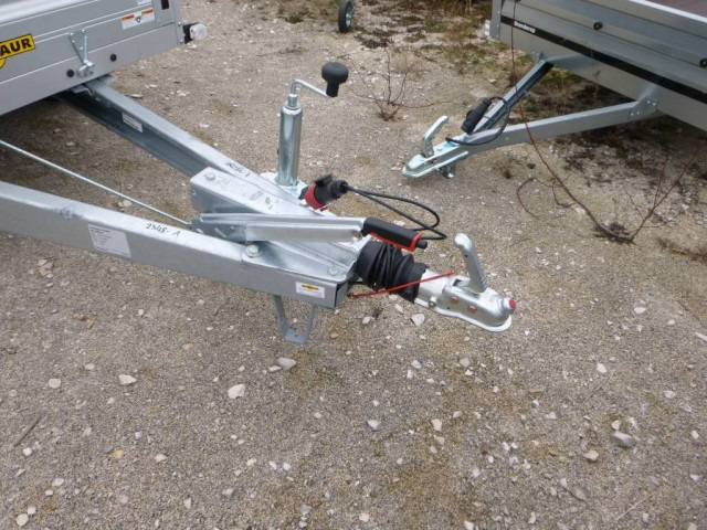 Humbaur HA 202513 mit KV, 2000 kg, 2510 x 1310 x 350 mm - Prikolica za automobil: slika 2 Humbaur HA 202513 mit KV, 2000 kg, 2510 x 1310 x 350 mm - Prikolica za automobil: slika 2