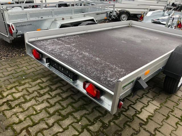 Humbaur Kleinfahrzeugtransporter KFT 153117, 1,5 t. 3115 x 1765 x 150 mm - Prikolica za motor: slika 4 Humbaur Kleinfahrzeugtransporter KFT 153117, 1,5 t. 3115 x 1765 x 150 mm - Prikolica za motor: slika 4