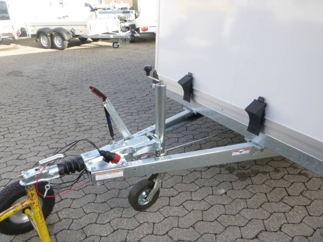 Humbaur Koffer HK 253218-20 PF30, 2,5 to. 3185x1730x1885mm - Prikolica sa zatvorenim sandukom: slika 2 Humbaur Koffer HK 253218-20 PF30, 2,5 to. 3185x1730x1885mm - Prikolica sa zatvorenim sandukom: slika 2