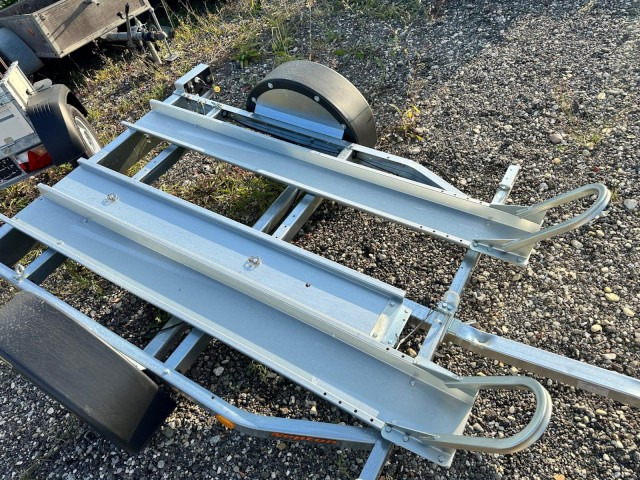Neptun Motorradanhänger GN064, N6-220 pm2, 100 km/h 0,75 t. 2250 x 1300 x 31 mm - Prikolica za motor: slika 5 Neptun Motorradanhänger GN064, N6-220 pm2, 100 km/h 0,75 t. 2250 x 1300 x 31 mm - Prikolica za motor: slika 5