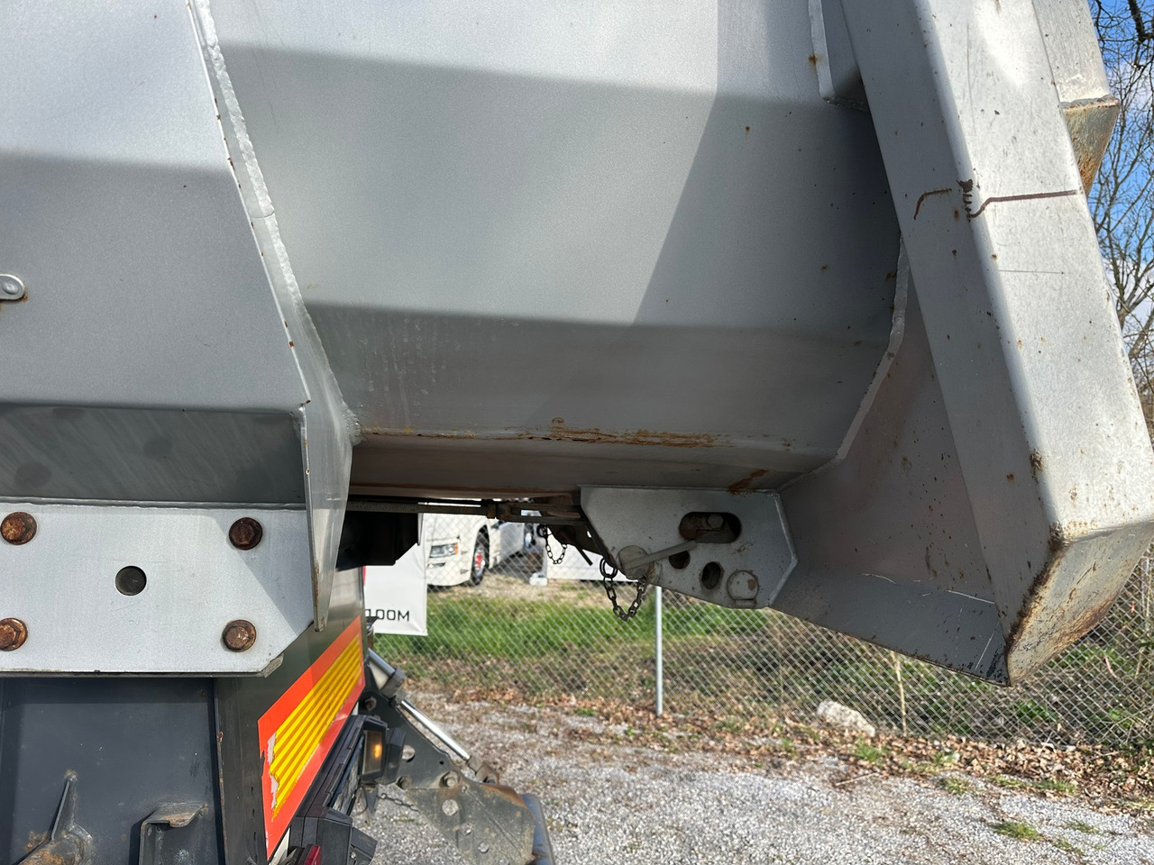 LANGENDORF SKS-HS18/28-7.5M - Poluprikolica istovarivača: slika 4 LANGENDORF SKS-HS18/28-7.5M - Poluprikolica istovarivača: slika 4