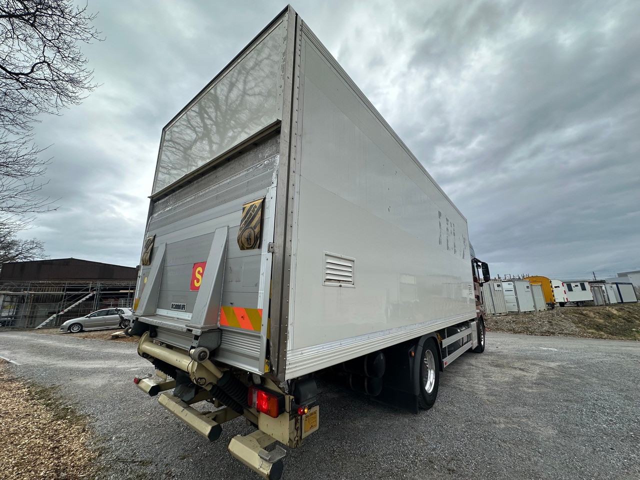MAN TGX 18.440 4x2 Koffer&Hebebühne - Kamion sa zatvorenim sandukom: slika 3 MAN TGX 18.440 4x2 Koffer&Hebebühne - Kamion sa zatvorenim sandukom: slika 3