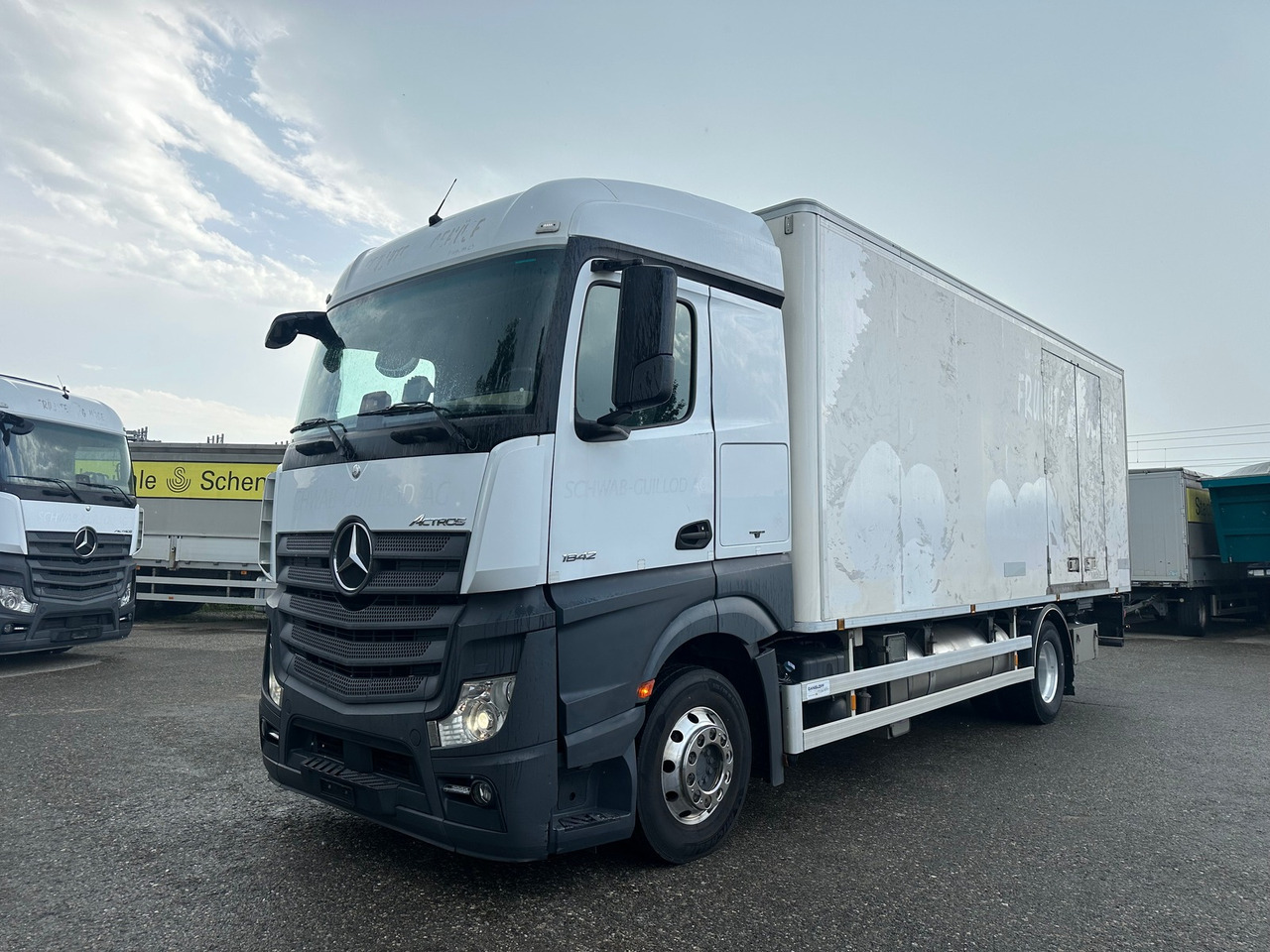 MERCEDES-BENZ actros 18.42 4x2 Gas-Kühlfahrzeug - Hladnjača: slika 1 MERCEDES-BENZ actros 18.42 4x2 Gas-Kühlfahrzeug - Hladnjača: slika 1
