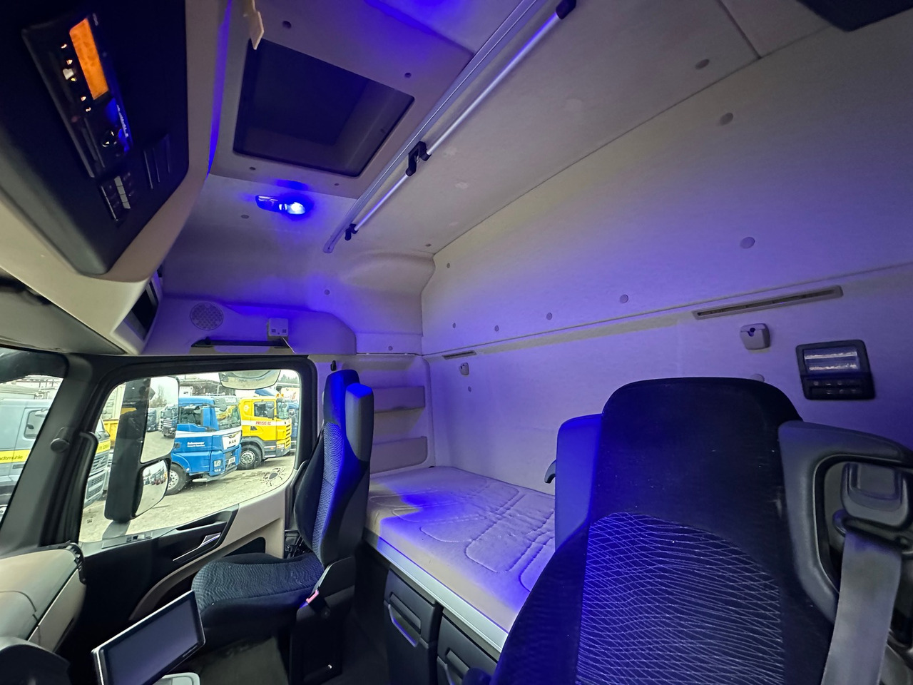 MERCEDES-BENZ Actros 18.45 4x2 - Tegljač: slika 5 MERCEDES-BENZ Actros 18.45 4x2 - Tegljač: slika 5