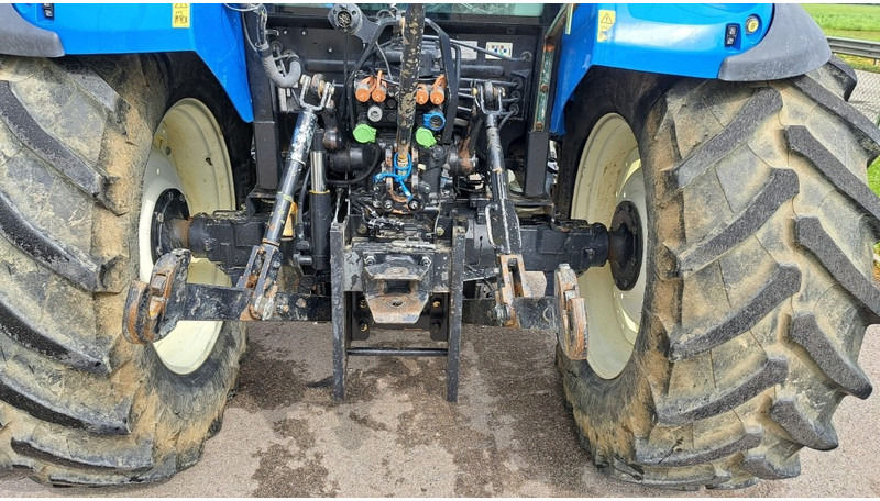 New Holland T 4.105 - Traktor: slika 5 New Holland T 4.105 - Traktor: slika 5