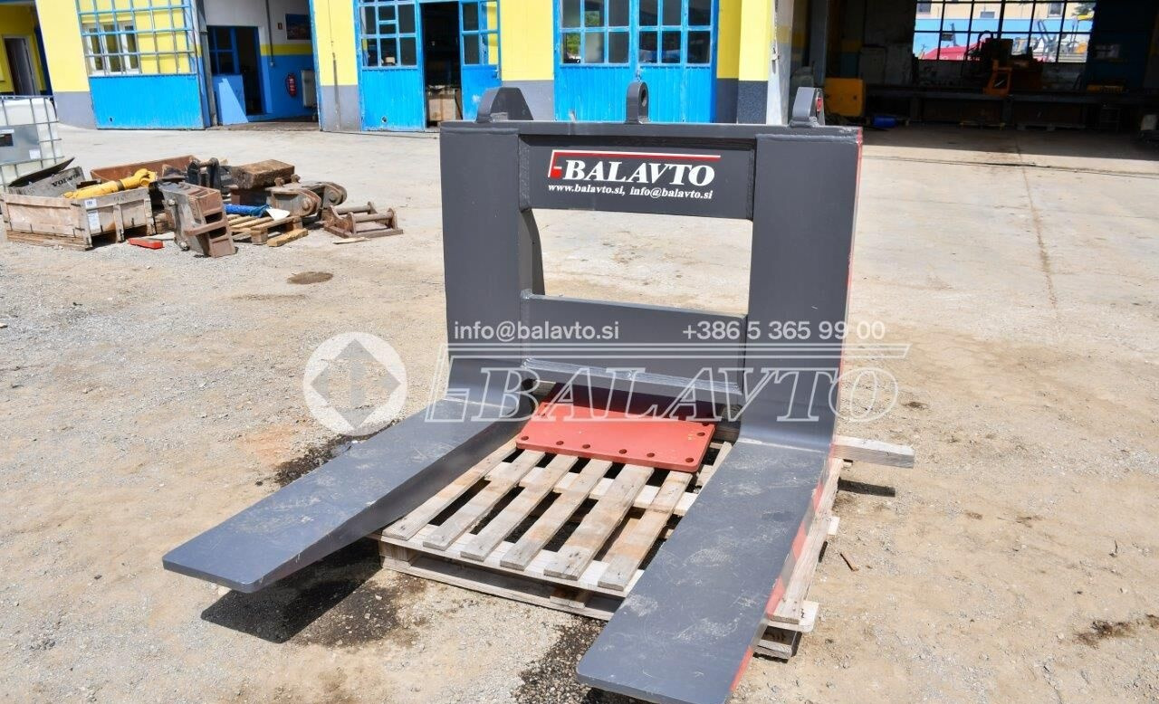 Balavto Block handling forks for Volvo L220 and L180 - Viljuška: slika 1 Balavto Block handling forks for Volvo L220 and L180 - Viljuška: slika 1