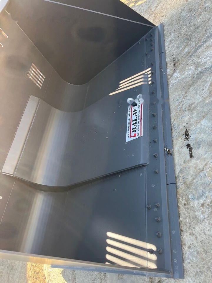 Balavto Loader bucket 3000 mm - Utovarna kašika: slika 3 Balavto Loader bucket 3000 mm - Utovarna kašika: slika 3