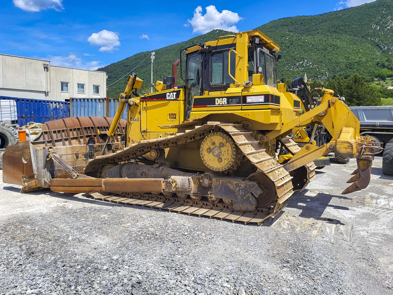CATERPILLAR D6R - Buldožer: slika 3 CATERPILLAR D6R - Buldožer: slika 3