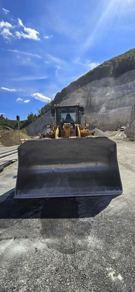 HYUNDAI HL970 - Utovarivač točkaš: slika 4 HYUNDAI HL970 - Utovarivač točkaš: slika 4