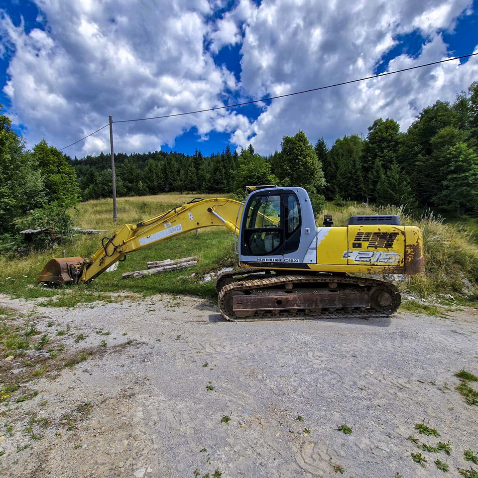 New Holland Kobelco E215 - Bager guseničar: slika 1 New Holland Kobelco E215 - Bager guseničar: slika 1