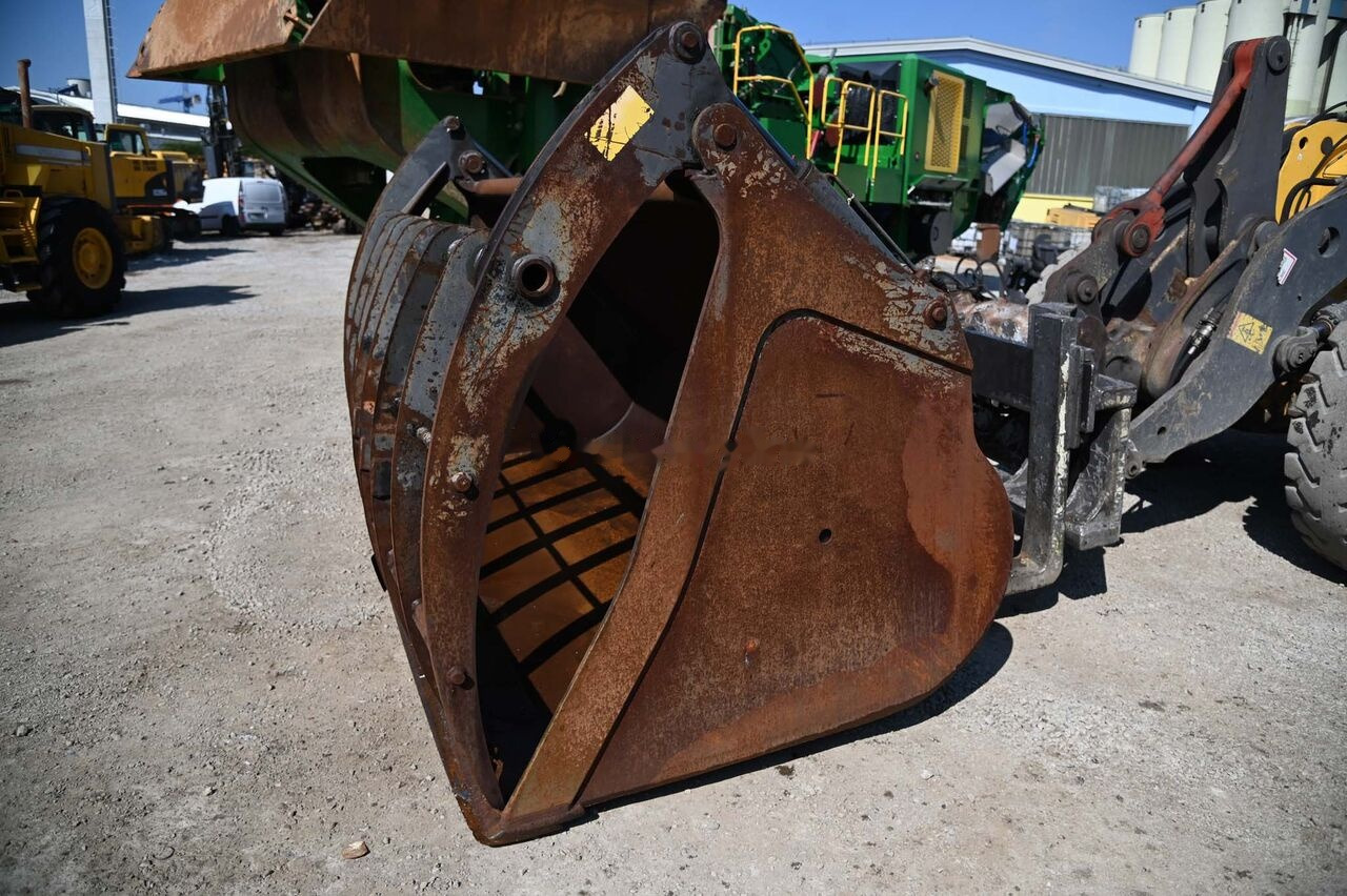 Trevi Benne Loader bucket 3000 mm - Utovarna kašika: slika 3 Trevi Benne Loader bucket 3000 mm - Utovarna kašika: slika 3