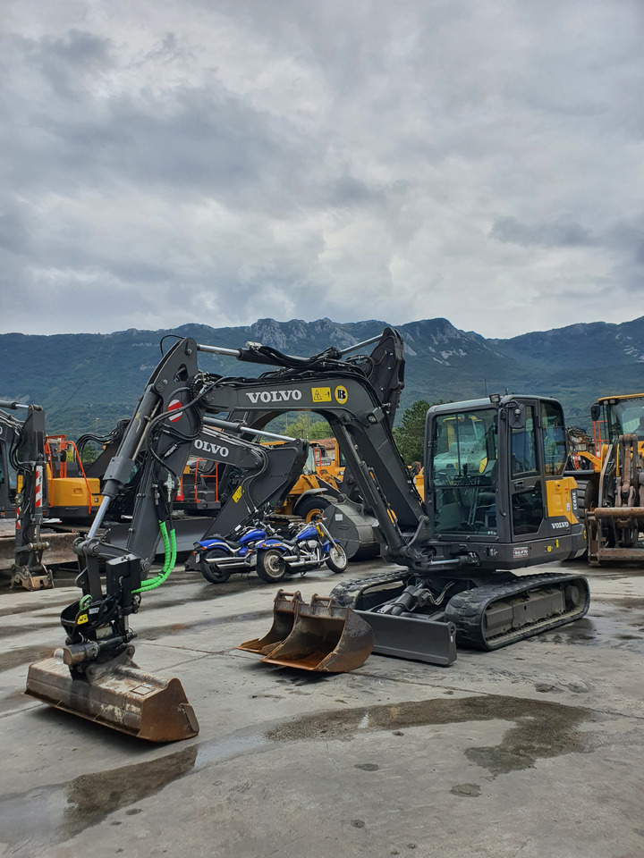 VOLVO EC60E - Mini bager: slika 1 VOLVO EC60E - Mini bager: slika 1