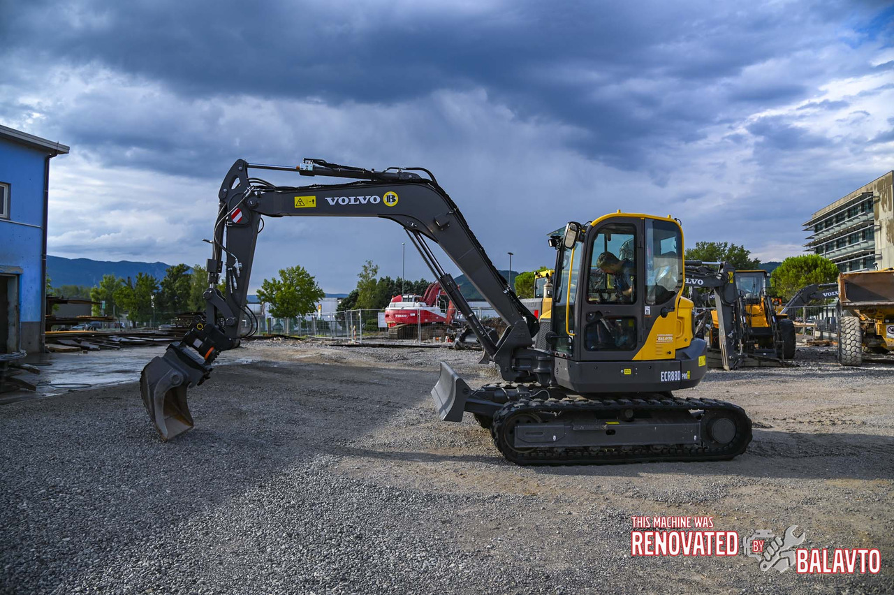 VOLVO ECR88D - Mini bager: slika 3 VOLVO ECR88D - Mini bager: slika 3