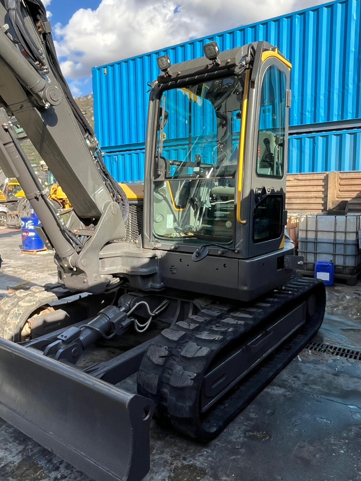 VOLVO ECR88D - Mini bager: slika 5 VOLVO ECR88D - Mini bager: slika 5