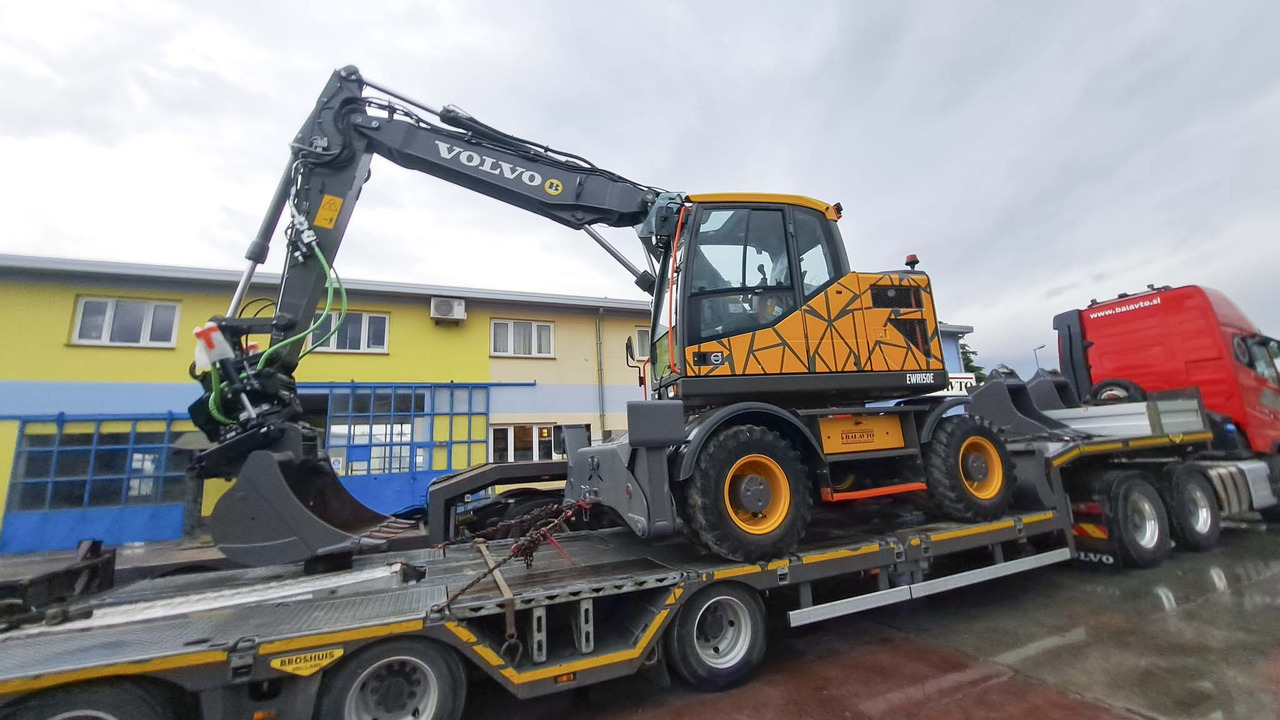 VOLVO EWR150E - Bager točkaš: slika 2 VOLVO EWR150E - Bager točkaš: slika 2