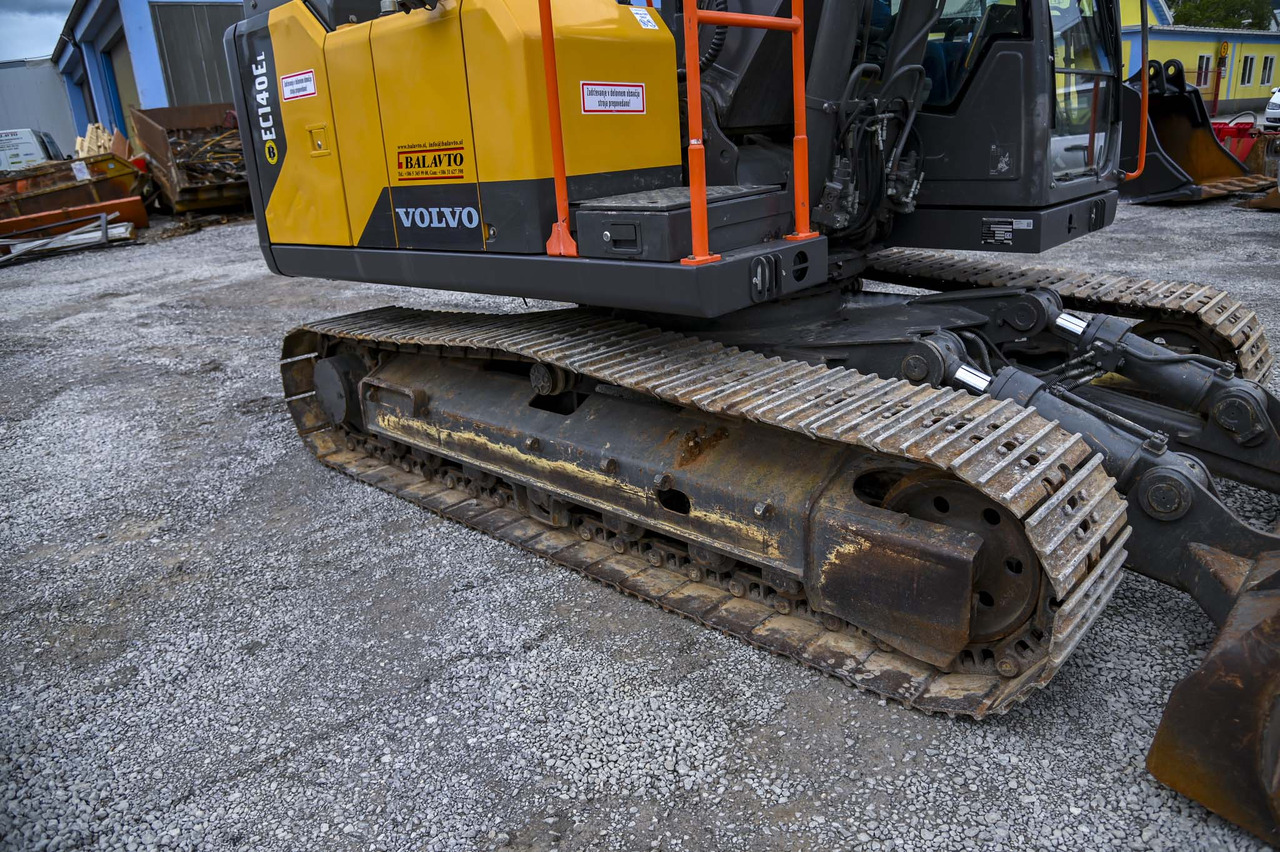 Bager guseničar Volvo EC140E: slika 21