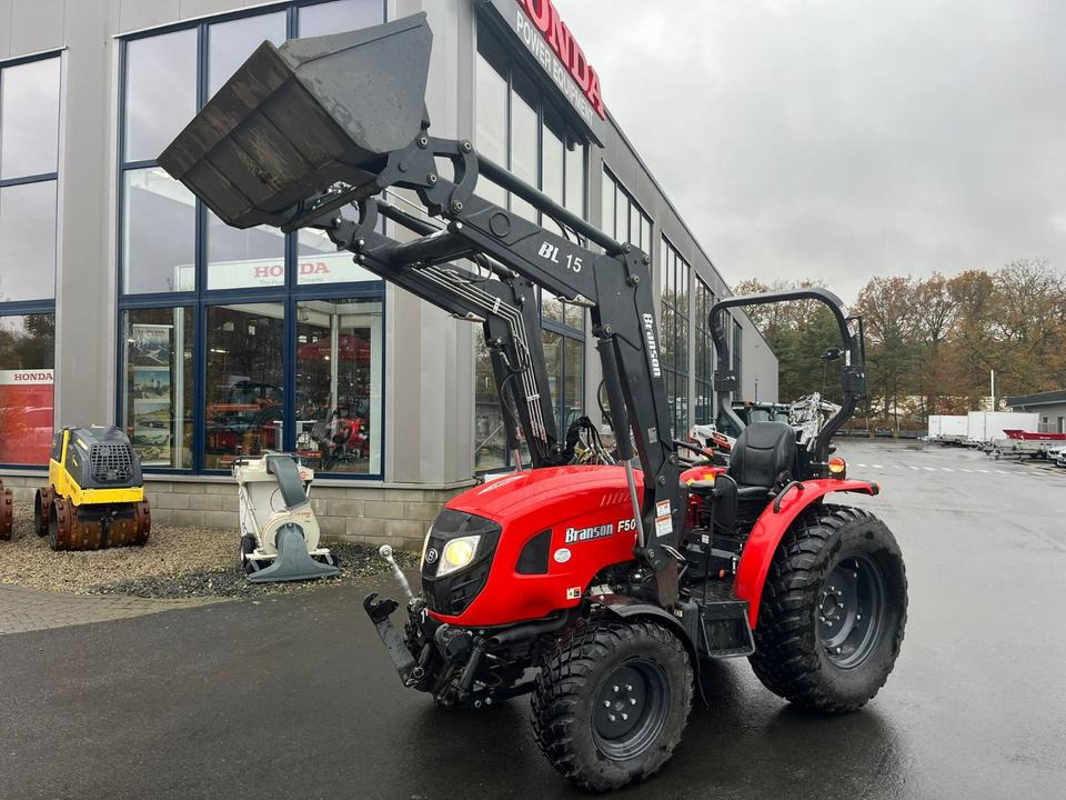 Branson F50RN Traktor, Frontlader, wenig Stunden, Fronthydraulik - Mali traktor: slika 1 Branson F50RN Traktor, Frontlader, wenig Stunden, Fronthydraulik - Mali traktor: slika 1