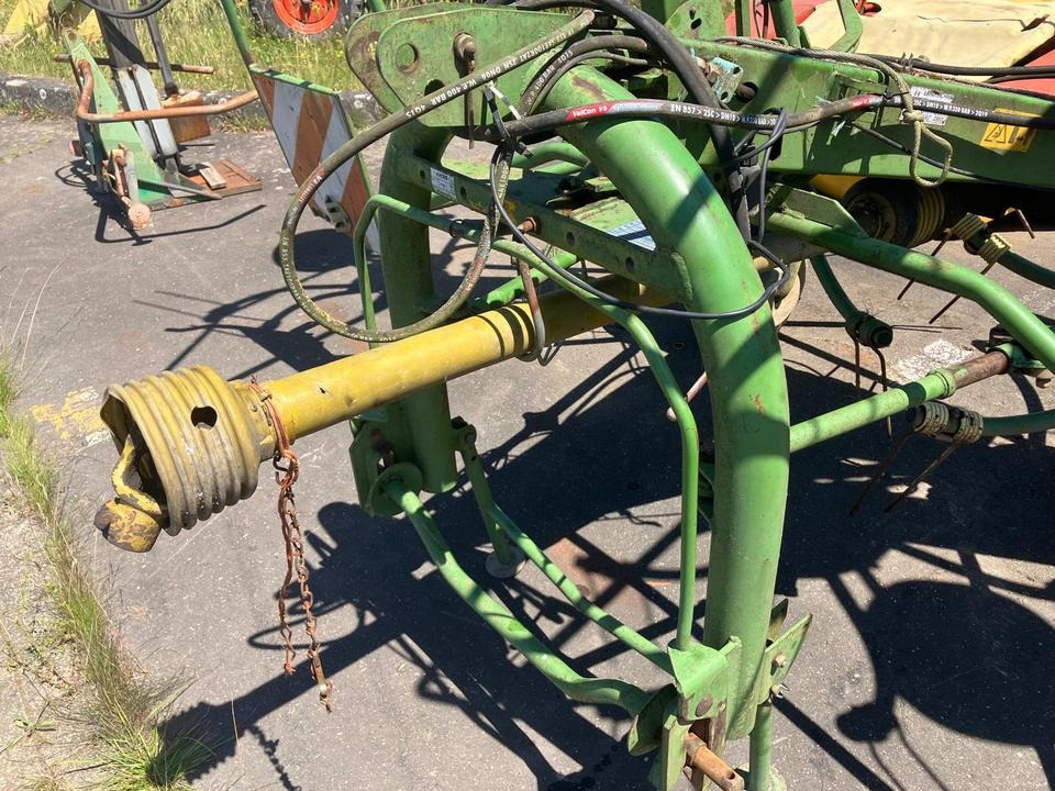 Prevrtač/ Grabuljač Krone KW 5.50 Wender, Heuer, Zetter hydr. Grenzstreueinrichtung: slika 6