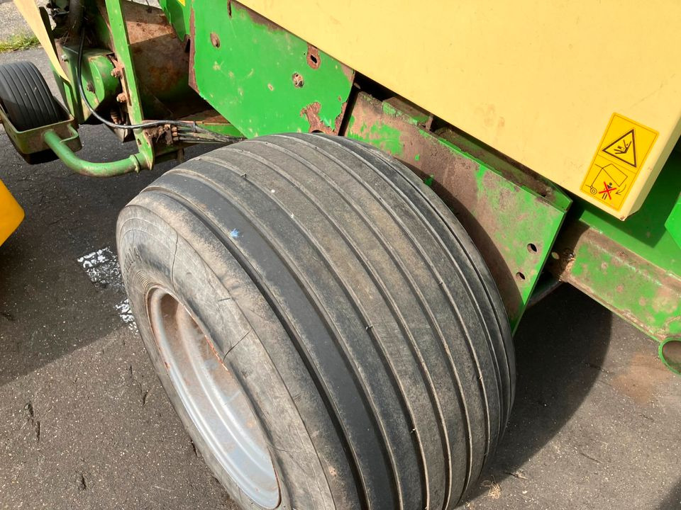 Krone Rundballenpresse VP 1500 MC Schneidwerk Netzbindung - Balirka za okrugle bale: slika 3 Krone Rundballenpresse VP 1500 MC Schneidwerk Netzbindung - Balirka za okrugle bale: slika 3