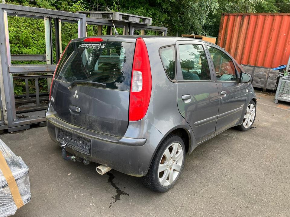 Mitsubishi Colt Unfallfahrzeug - Automobil: slika 2 Mitsubishi Colt Unfallfahrzeug - Automobil: slika 2