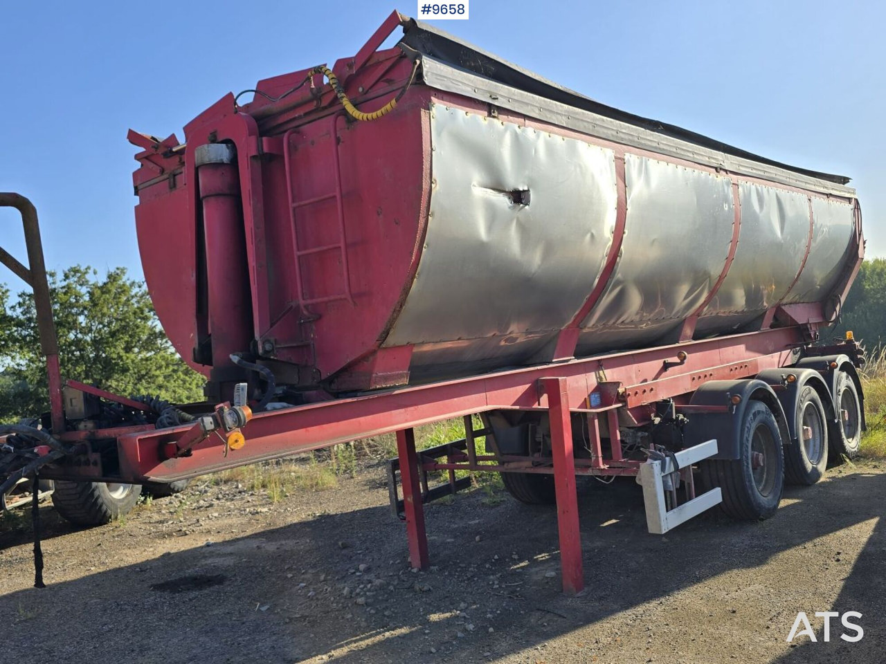 Asphalt trailer Parator STI 17-24 - Poluprikolica istovarivača, Mašina za asfalt: slika 1 Asphalt trailer Parator STI 17-24 - Poluprikolica istovarivača, Mašina za asfalt: slika 1