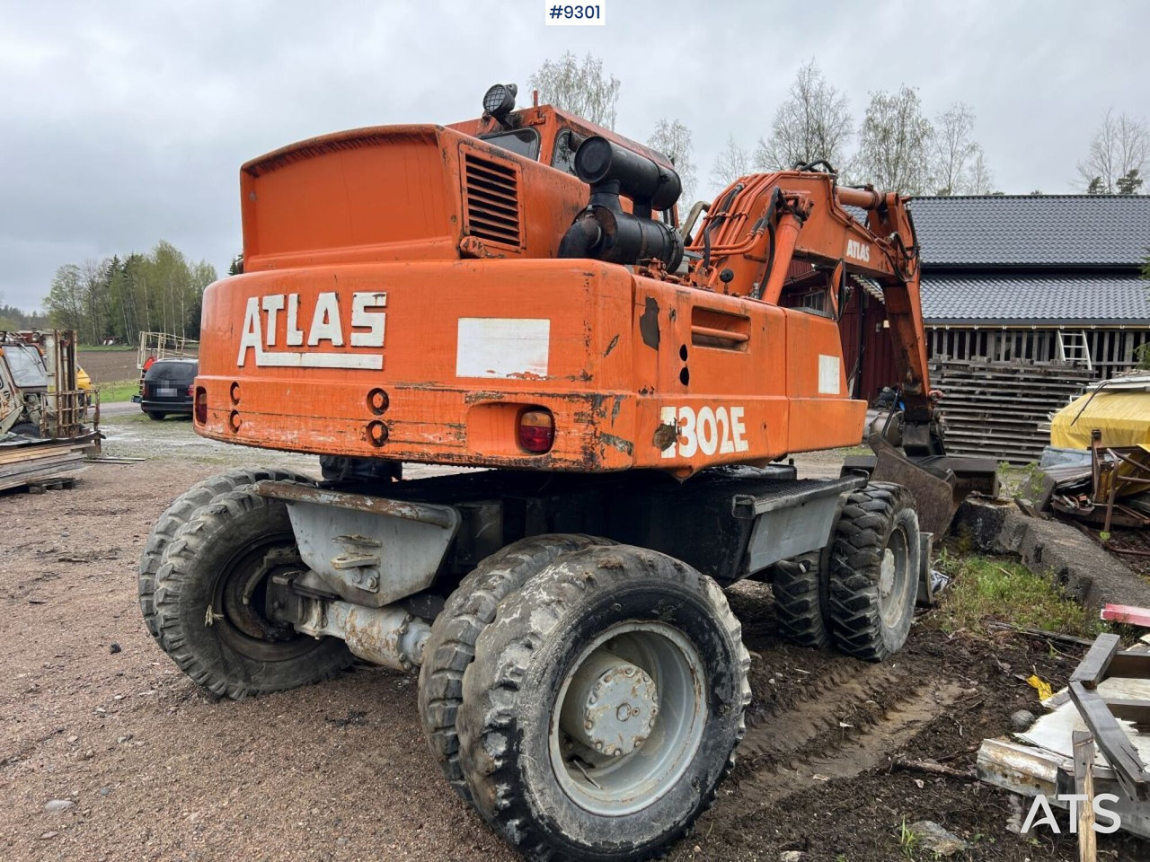Atlas 1302 E Wheeled excavator with attachments (VIDEO) - Bager točkaš: slika 4 Atlas 1302 E Wheeled excavator with attachments (VIDEO) - Bager točkaš: slika 4