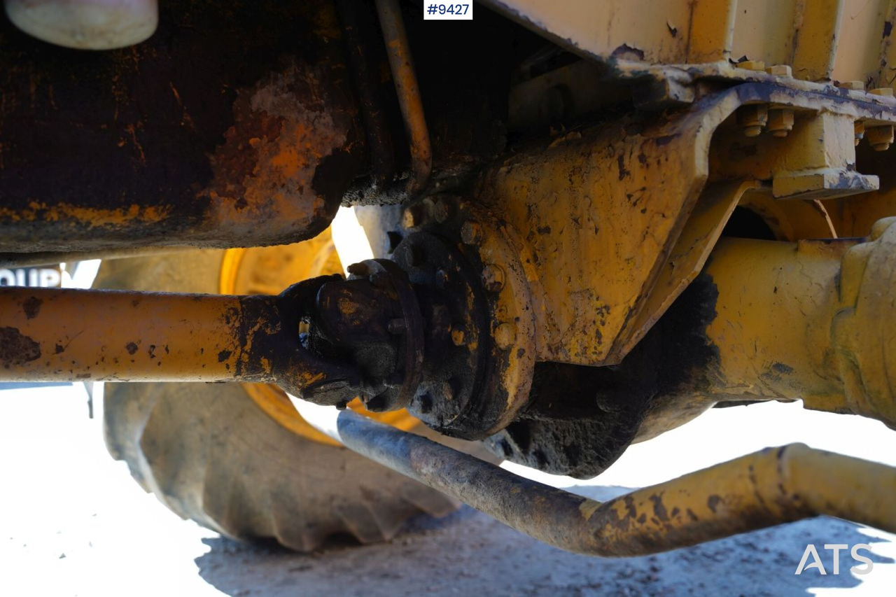 Utovarivač točkaš Backhoe loader Volvo BM 840: slika 16