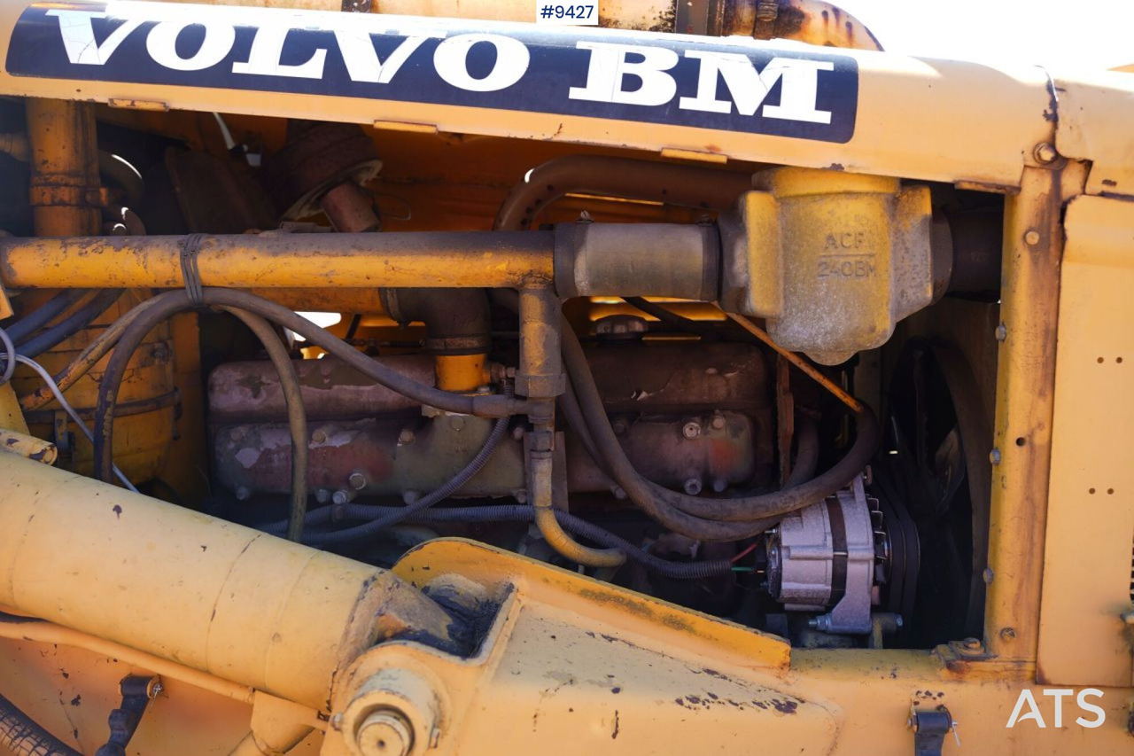 Utovarivač točkaš Backhoe loader Volvo BM 840: slika 19