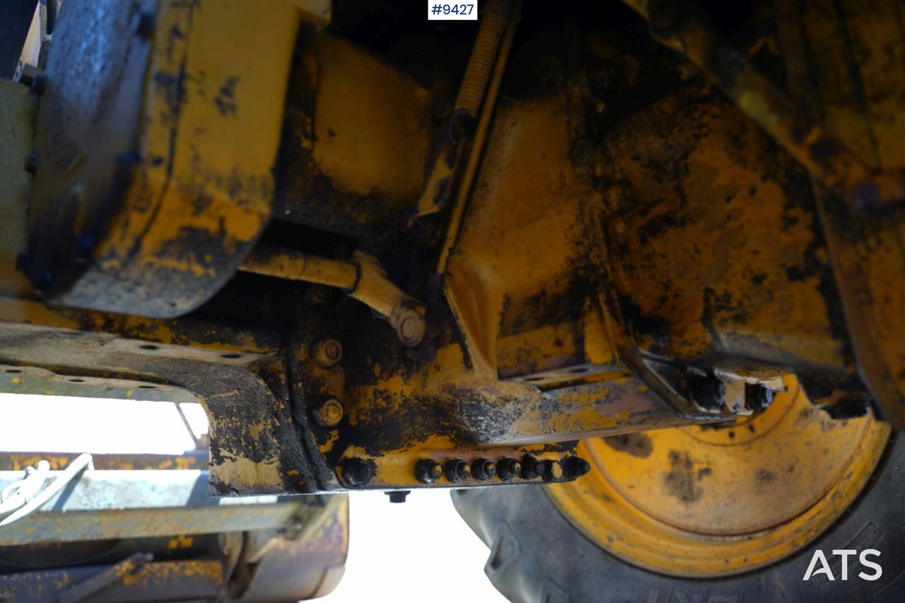 Utovarivač točkaš Backhoe loader Volvo BM 840: slika 17
