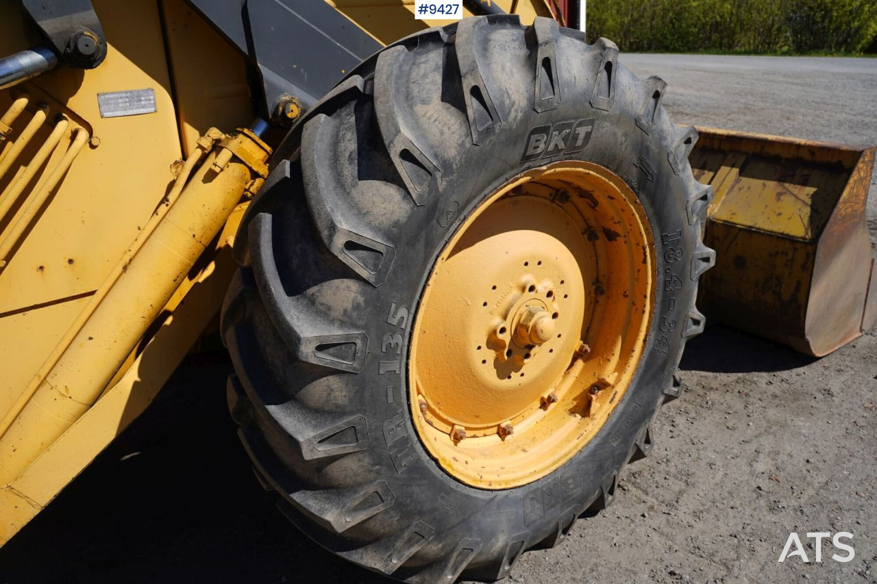 Utovarivač točkaš Backhoe loader Volvo BM 840: slika 12
